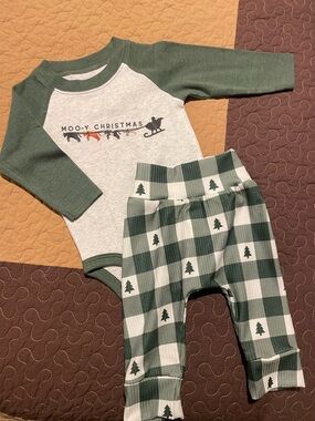 Carter's Green and White Western Christmas Pajamas